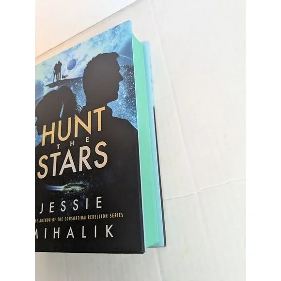 Bookish Box Hunt the Stars by Jessie Mihalik - Picture 2 of 6